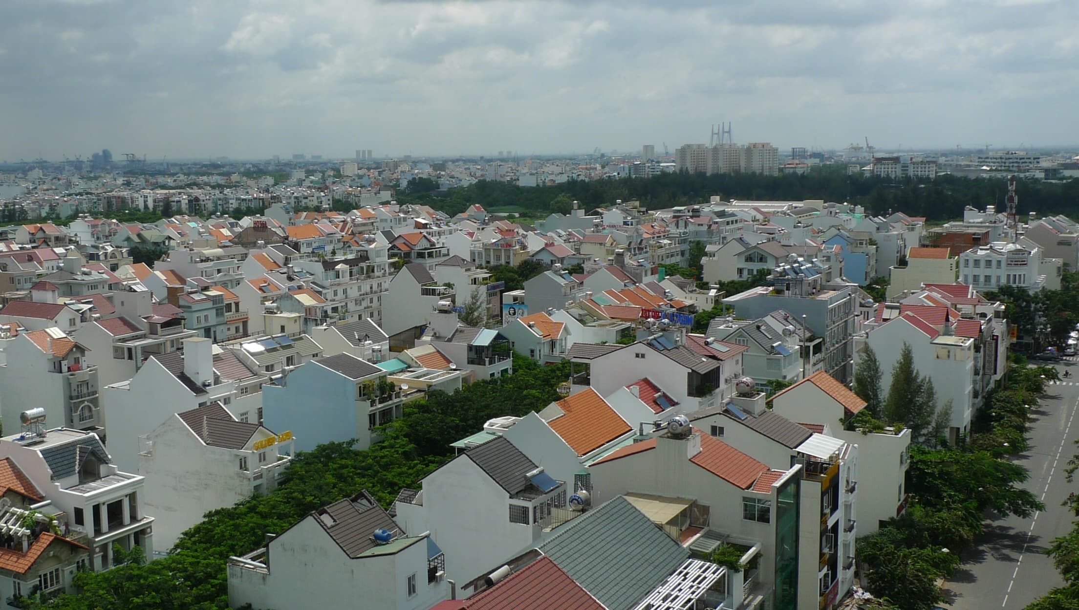 Streets and housing in Vietnam